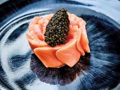 Carpaccio de saumon Balik et caviar Prunier 