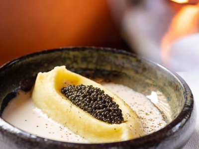 Crème de langoustine, purée de pomme de terre & Caviar Prunier